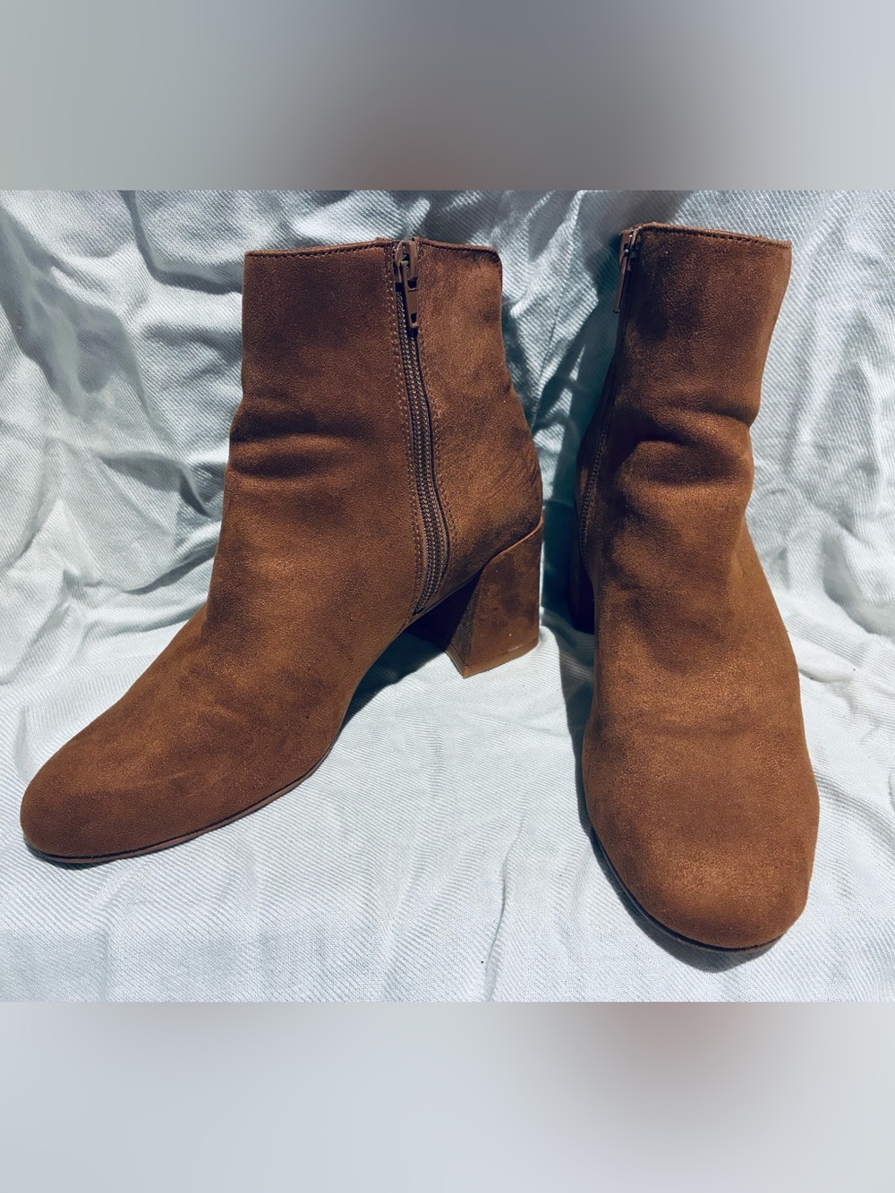 Chinese Laundry Brown Suede Block Heel Ankle Boots, sz US 5/EU 35